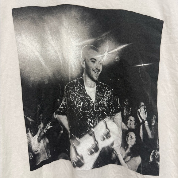 Sam Smith White Graphic Crewneck T-Shirt - Picture 2 of 4